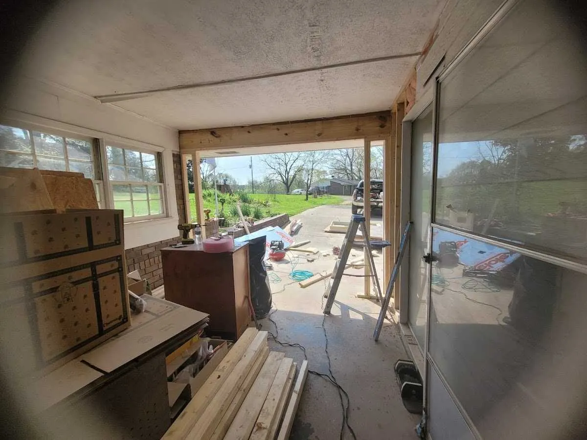 Air movers and dehumidifier for Drying & Dehumidification in Englewood